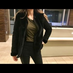 Gorgeous black suede winter jacket.Faux fur lining